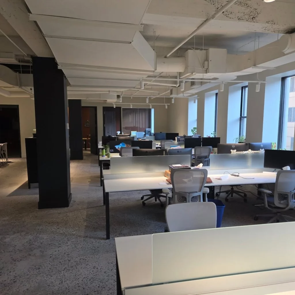 Open concept office at 2100 Drummond, Montreal, after the electrical work