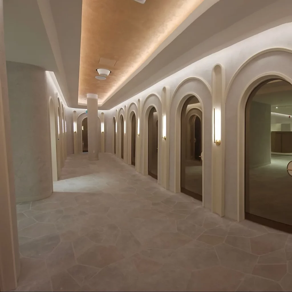 Fitting room corridor with linear LED lighting at Dynamite Promenades St-Bruno