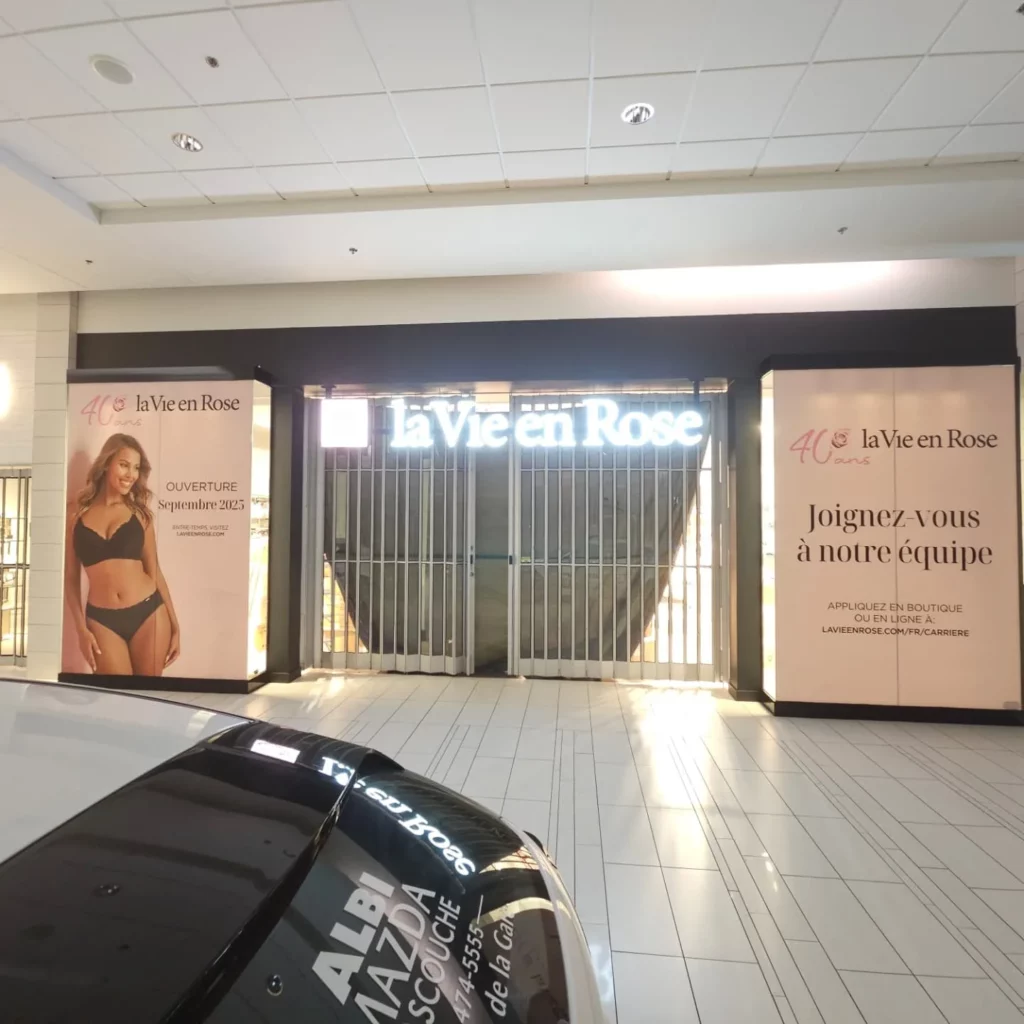 Vitrine de La Vie en Rose aux Galeries Terrebonne après les travaux électriques